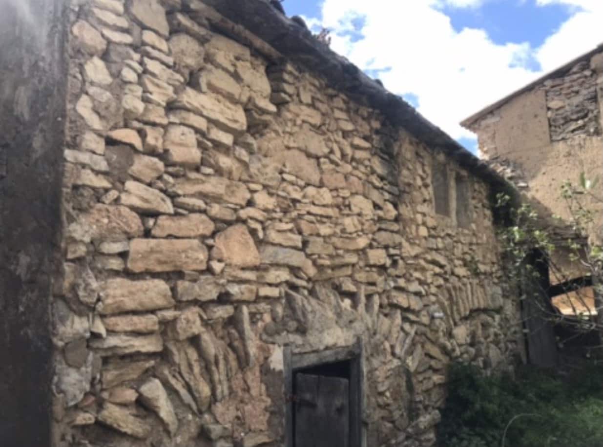 6 bedroom Finca/Country House for sale in Benifallet - € 135,000 (Ref: 8637999)