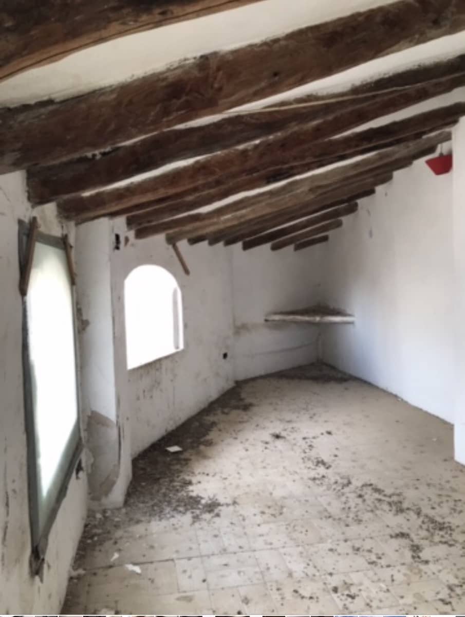 5 soveværelse Byhus til salg i Rasquera - € 18.000 (Ref: 8733695)