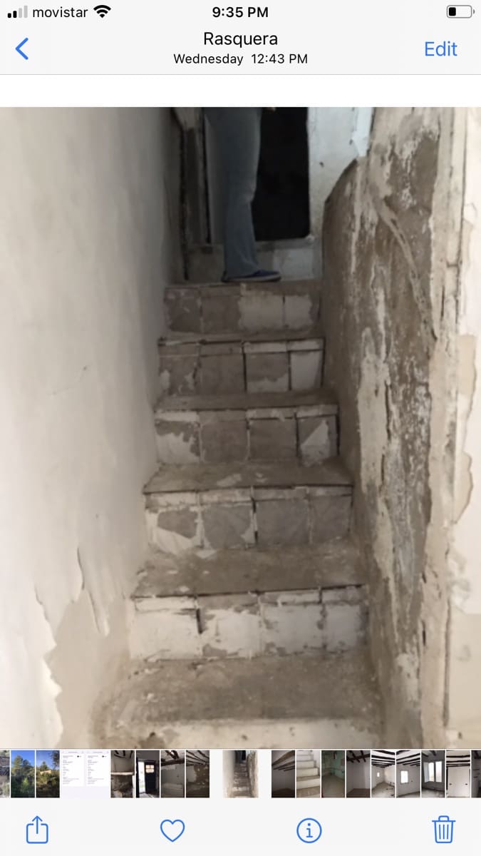 5 soveværelse Byhus til salg i Rasquera - € 18.000 (Ref: 8733695)