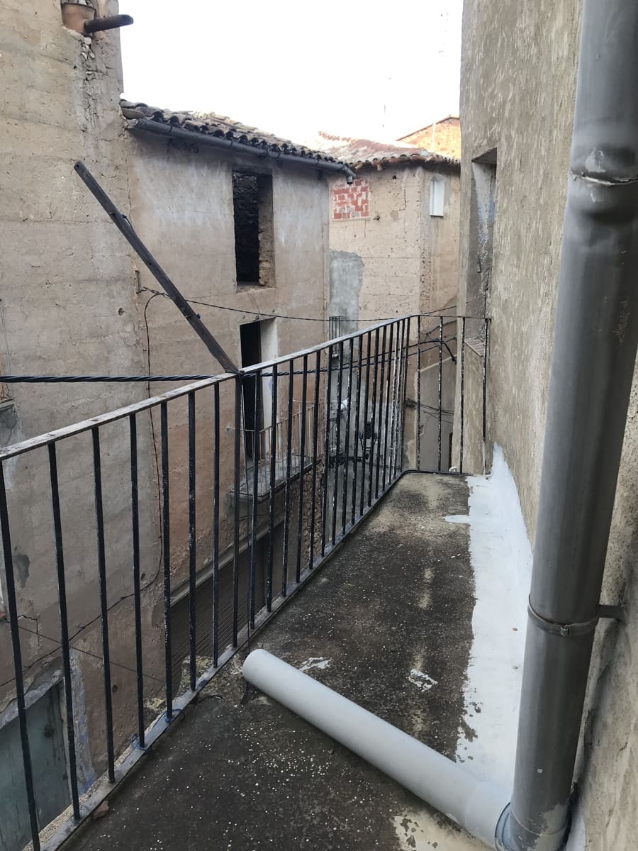 3 soveværelse Byhus til salg i Rasquera - € 25.000 (Ref: 8736569)