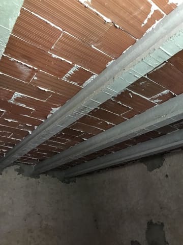 Finca/Herregård til salgs i Ginestar - € 30 000 (Ref: 8912409)