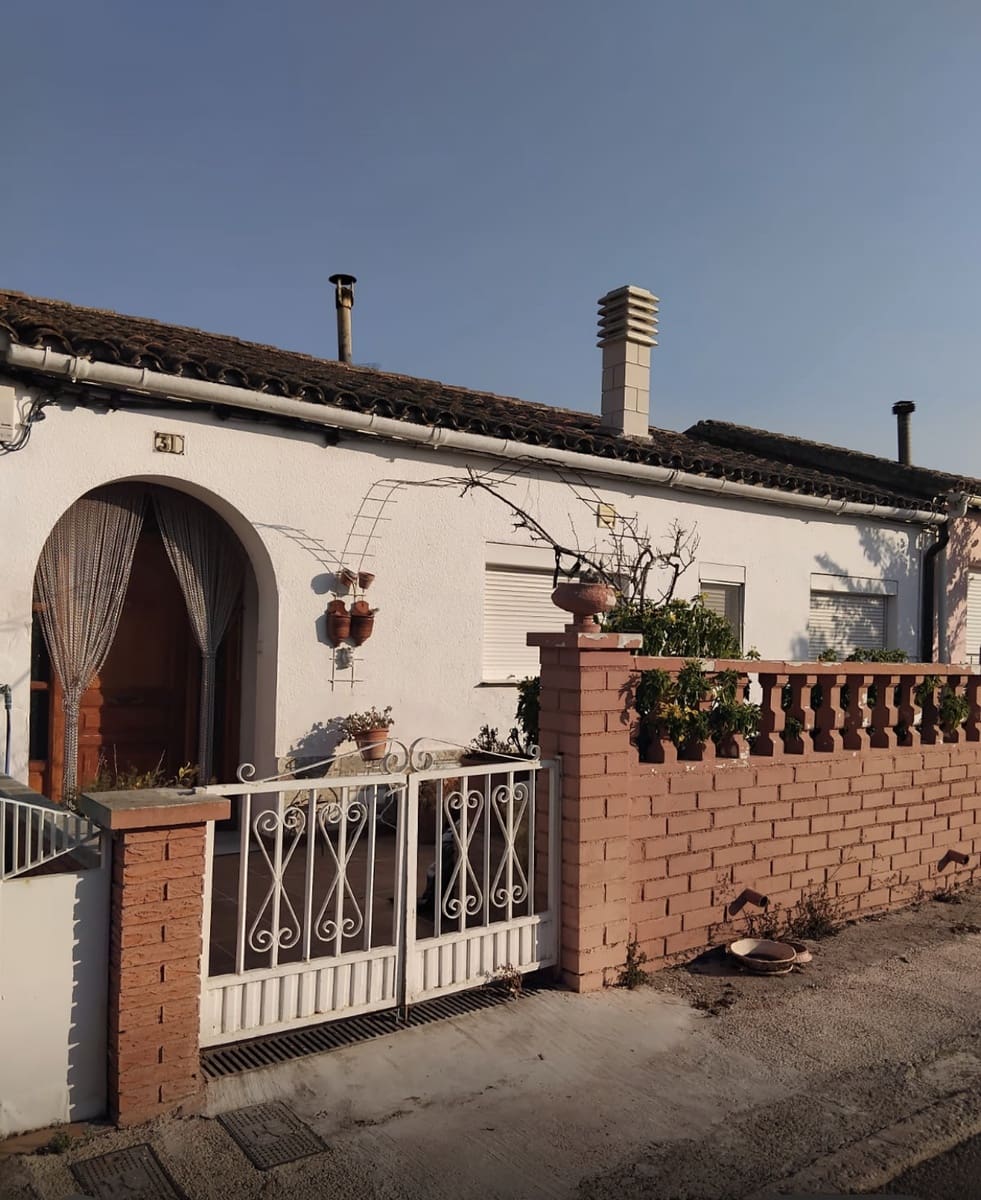 4 soveværelse Rækkehus til salg i Mora la Nova - € 95.000 (Ref: 9111591)