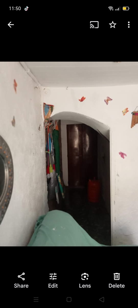 3 soveværelse Byhus til salg i Tortosa - € 24.000 (Ref: 9126242)