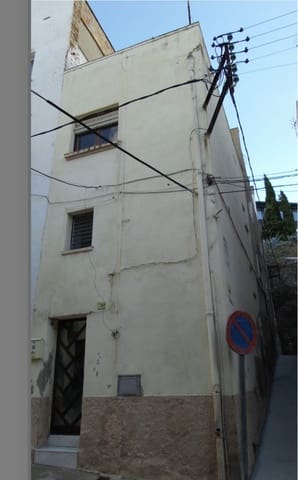 3 soveværelse Byhus til salg i Tortosa - € 24.000 (Ref: 9126242)