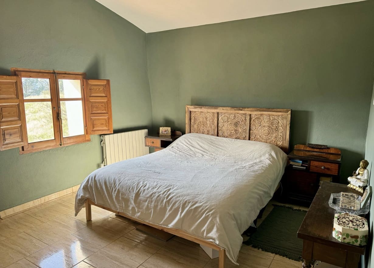 4 soveværelse Finca/Landehus til salg i Flix med swimmingpool - € 275.000 (Ref: 9230545)