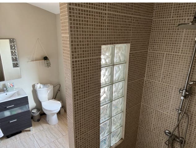 4 slaapkamer Finca/Landhuis te koop in Flix met zwembad - € 275.000 (Ref: 9230545)