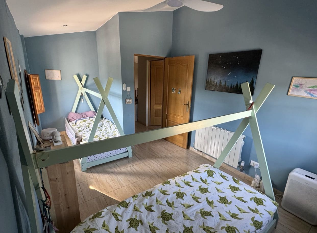 4 soveværelse Finca/Landehus til salg i Flix med swimmingpool - € 275.000 (Ref: 9230545)