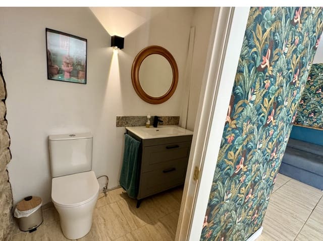 4 slaapkamer Finca/Landhuis te koop in Flix met zwembad - € 275.000 (Ref: 9230545)