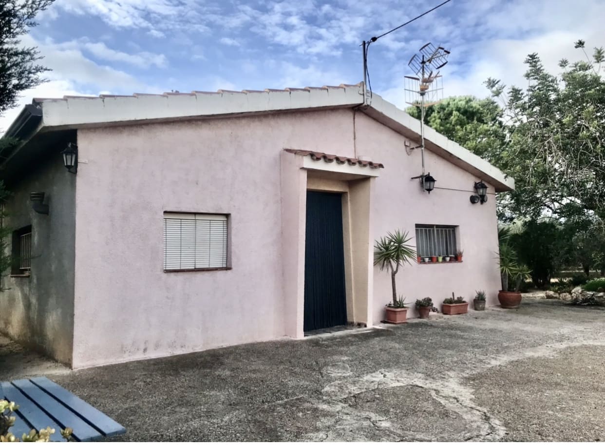 2 makuuhuone Maalaistalo myytävänä paikassa Tortosa - 107 000 € (Ref: 9368922)