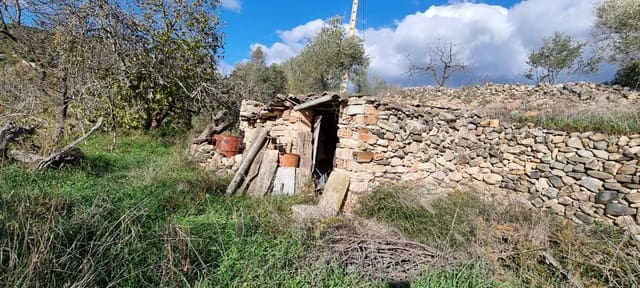 Finca/Herregård til salgs i Garcia - € 15 000 (Ref: 9441638)