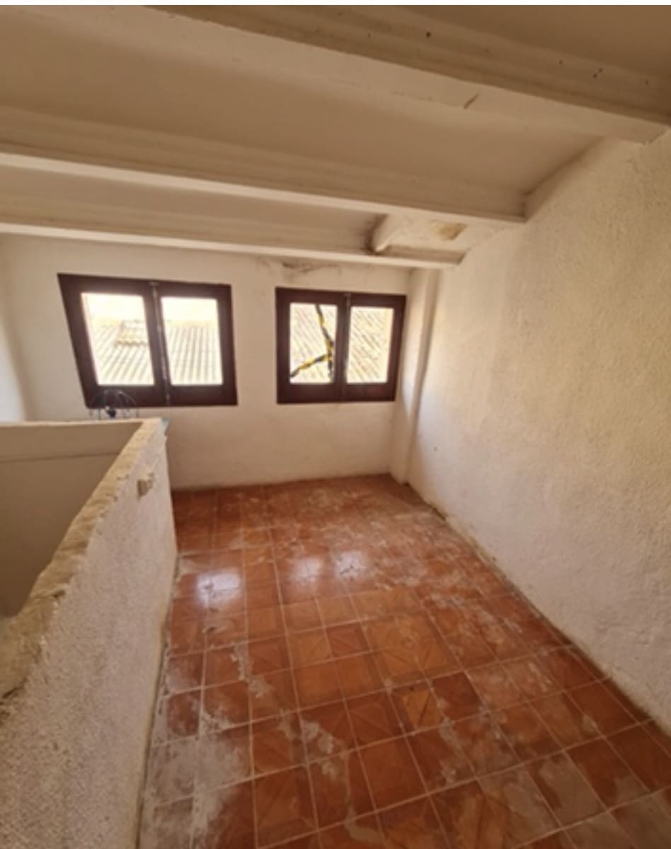 2 soverom Hus til salgs i Garcia - € 28 000 (Ref: 9536506)