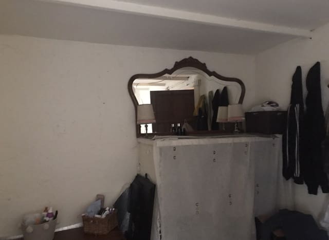 1 chambre Finca/Maison de Campagne à vendre à Ginestar - 45 000 € (Ref: 9536576)