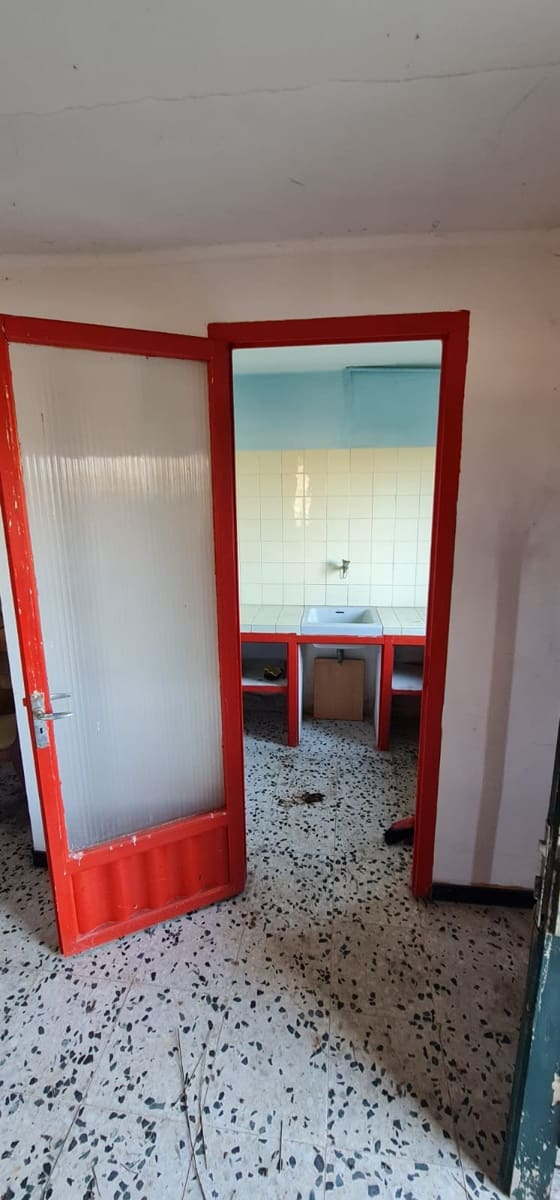 2 soveværelse Finca/Landehus til salg i Mora d'Ebre med swimmingpool - € 58.000 (Ref: 9614421)