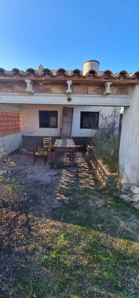 2 soveværelse Finca/Landehus til salg i Mora d'Ebre med swimmingpool - € 58.000 (Ref: 9614421)