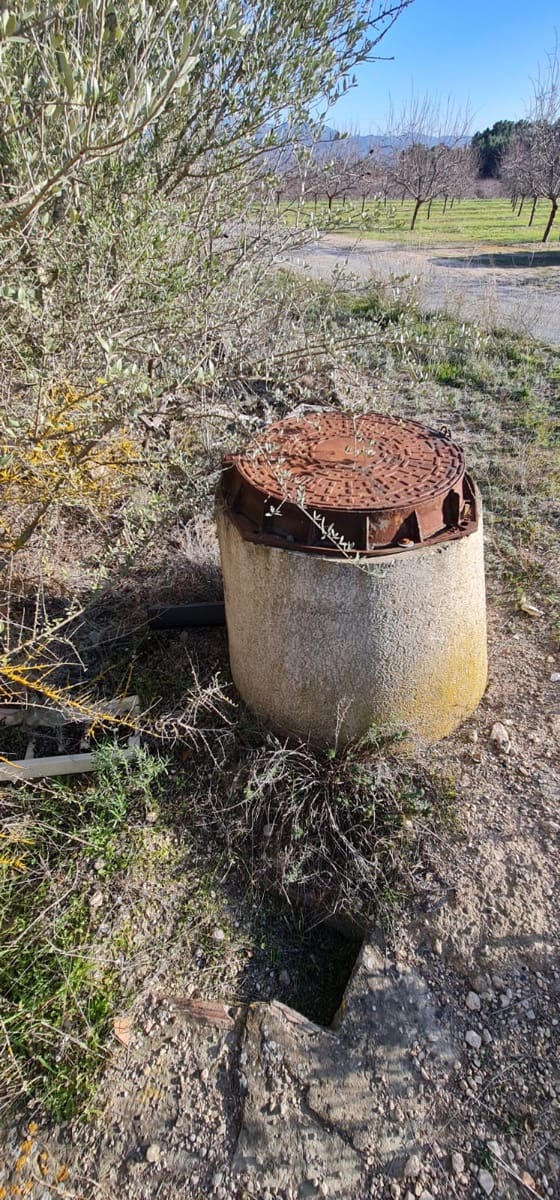 2 soveværelse Finca/Landehus til salg i Mora d'Ebre med swimmingpool - € 58.000 (Ref: 9614421)