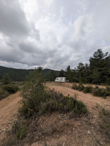 Finca/Herregård til salgs i Caseres - € 12 000 (Ref: 9669709)