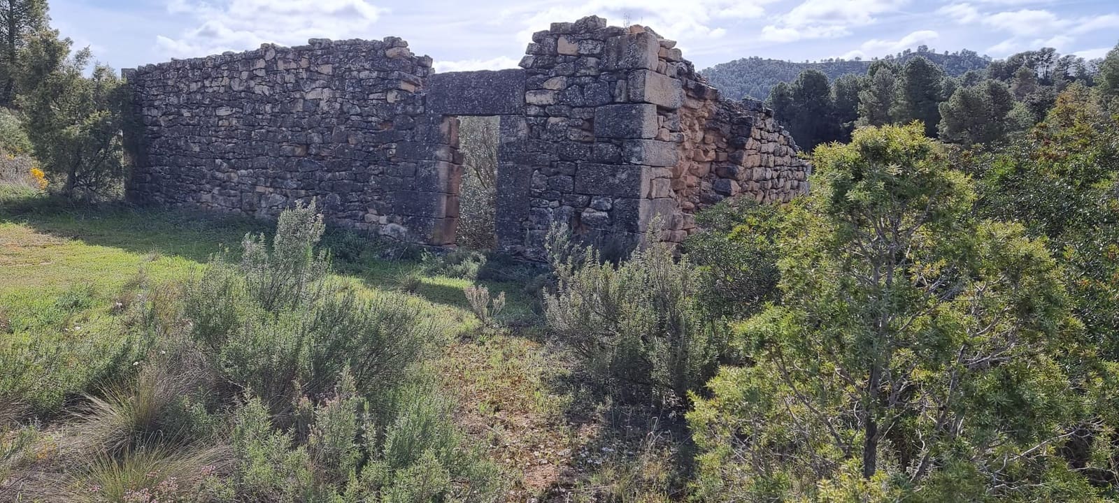 Quinta/Casa Rural para venda em Caseres - 27 000 € (Ref: 9721048)