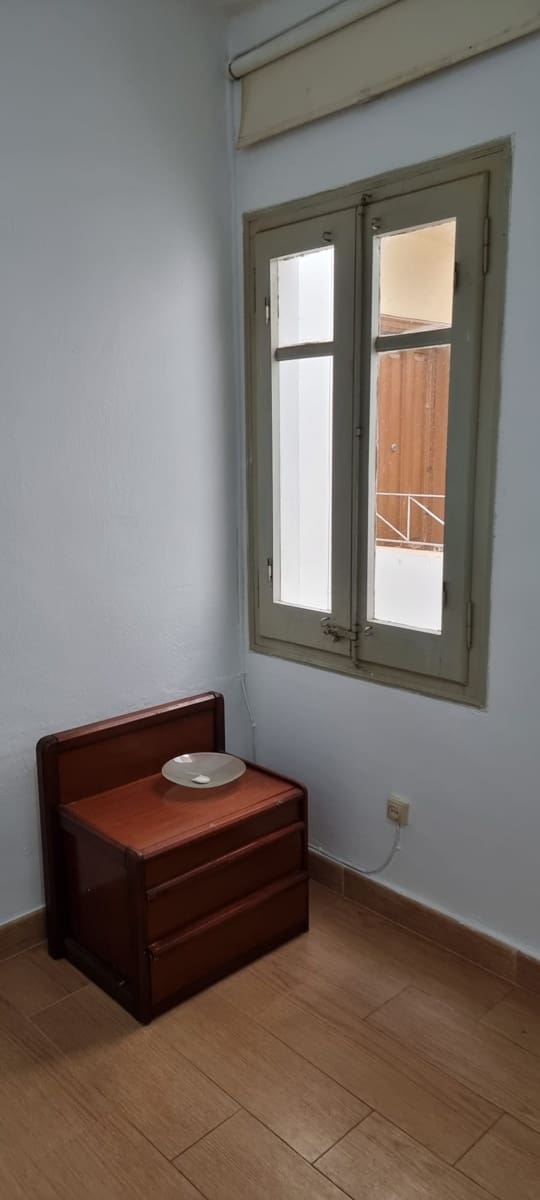 4 bedroom Apartment for sale in Mora la Nova - € 55,000 (Ref: 9783538)