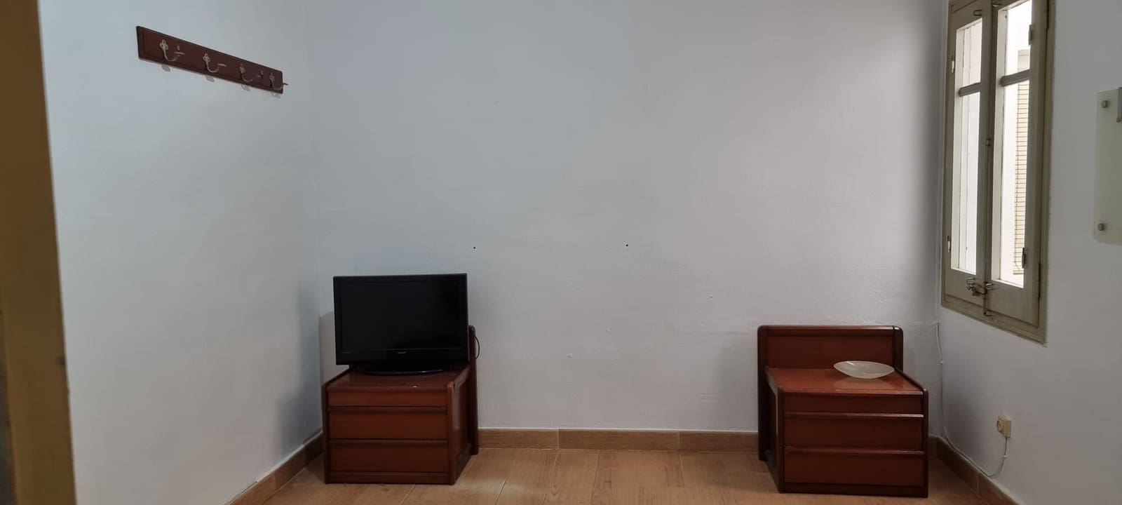 4 bedroom Apartment for sale in Mora la Nova - € 55,000 (Ref: 9783538)