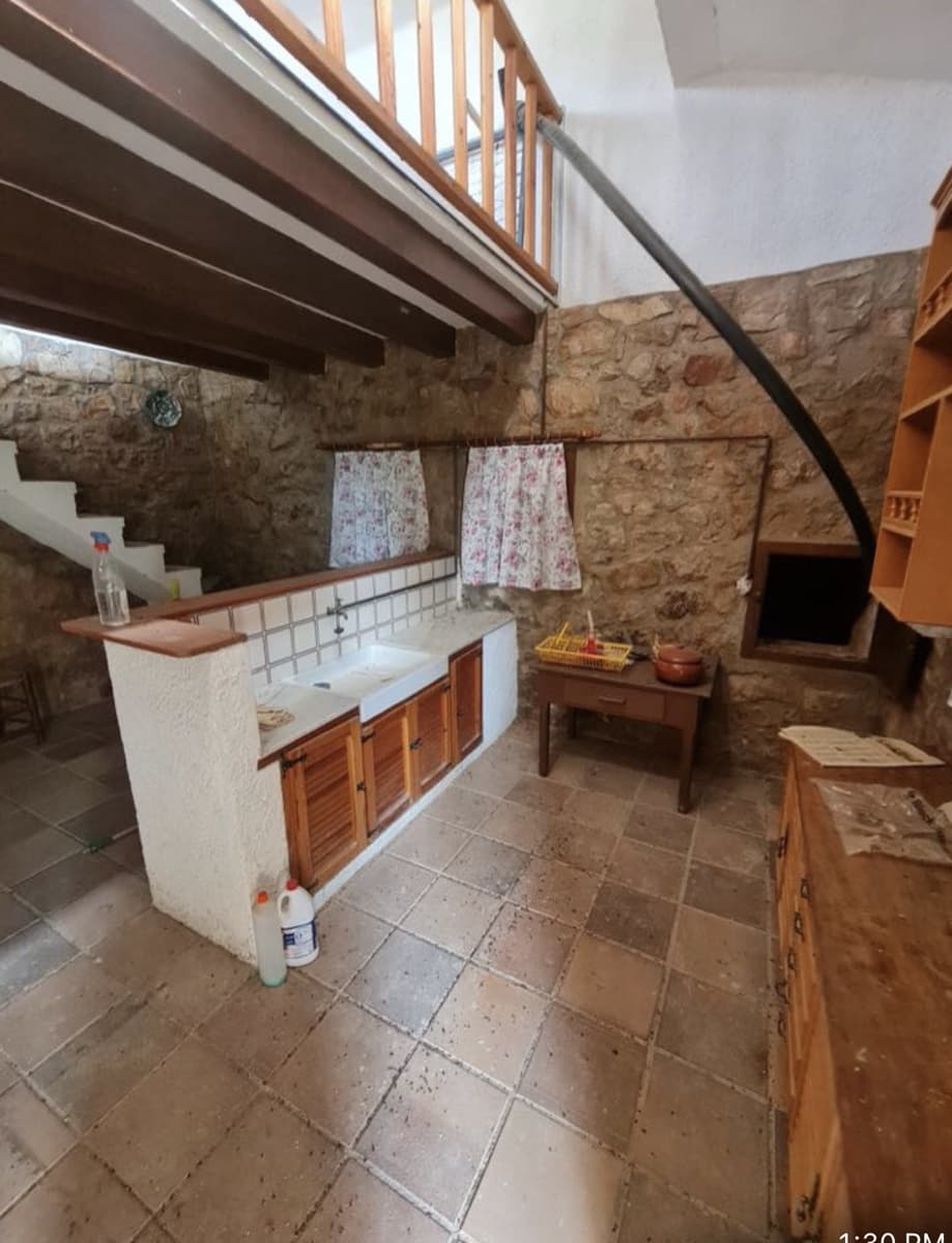 2 sypialnia Finka/Dom wiejski na sprzedaż w Flix - 96 000 € (Ref: 9798358)