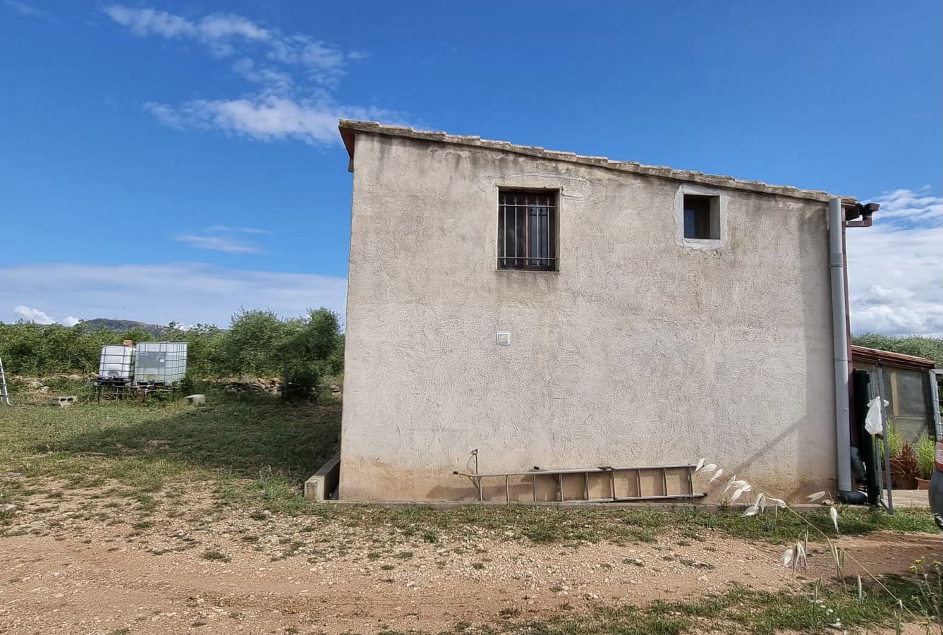 2 bedroom Finca/Country House for sale in Ginestar - € 120,000 (Ref: 9826072)