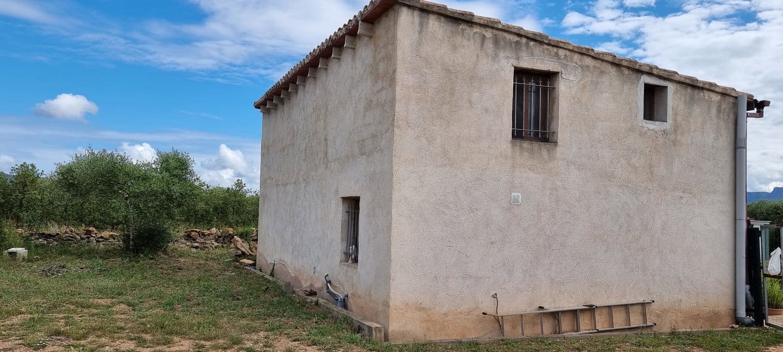 2 bedroom Finca/Country House for sale in Ginestar - € 120,000 (Ref: 9826072)