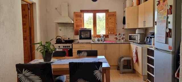 2 sypialnia Finka/Dom wiejski na sprzedaż w Gandesa z garażem - 115 000 € (Ref: 9870443)