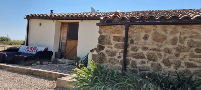 2 sypialnia Finka/Dom wiejski na sprzedaż w Gandesa z garażem - 115 000 € (Ref: 9870443)