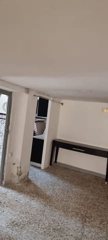 6 soveværelse Byhus til salg i Móra d'Ebre - € 78.000 (Ref: 9875457)