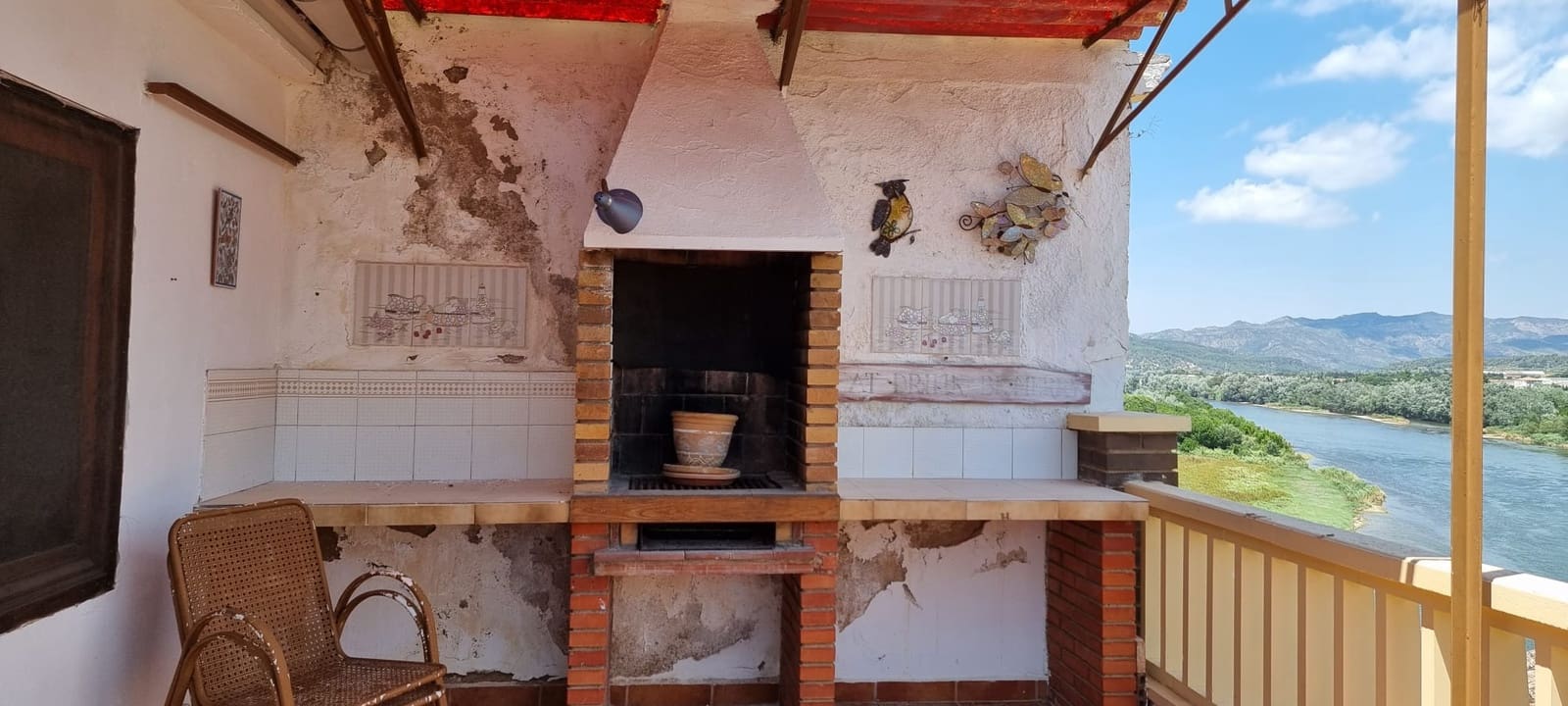 6 bedroom Townhouse for sale in Mora d'Ebre - € 78,000 (Ref: 9875457)