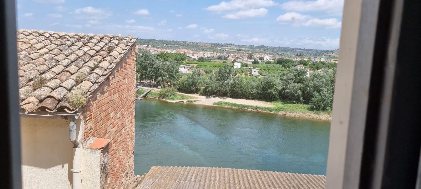 6 bedroom Townhouse for sale in Mora d'Ebre - € 78,000 (Ref: 9875457)