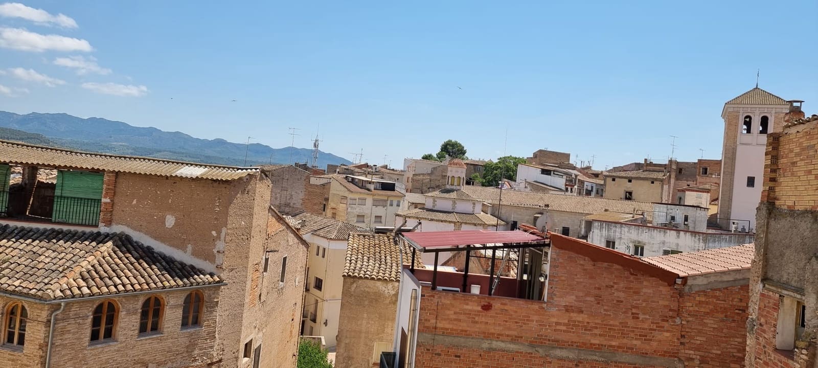 6 bedroom Townhouse for sale in Mora d'Ebre - € 78,000 (Ref: 9875457)