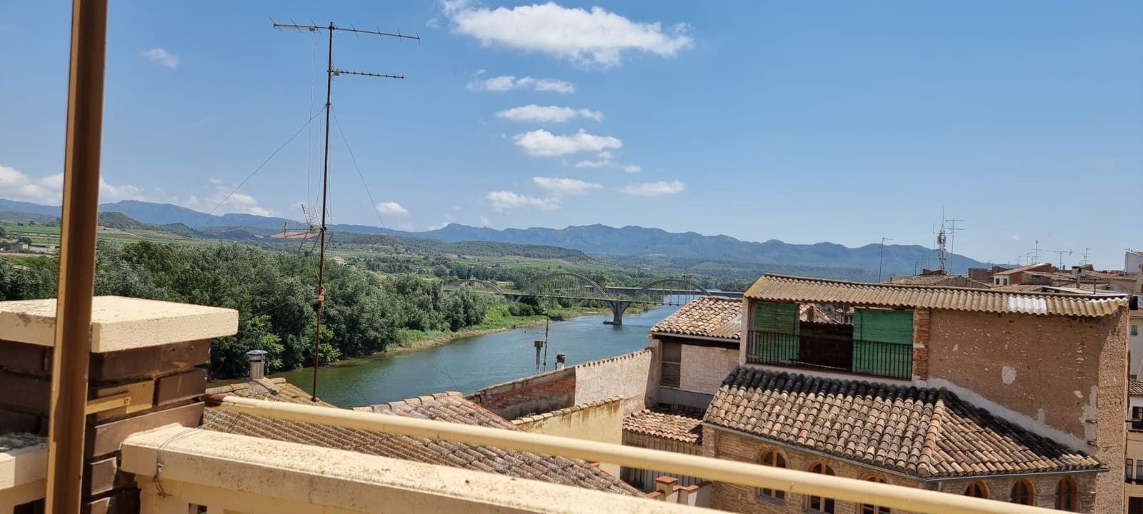 6 bedroom Townhouse for sale in Mora d'Ebre - € 78,000 (Ref: 9875457)