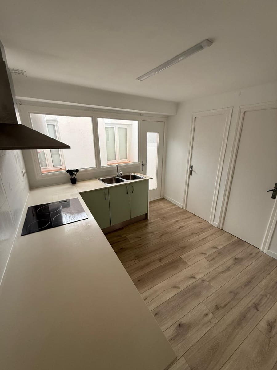 3 slaapkamer Huis te koop in Mora d'Ebre met garage - € 92.000 (Ref: 9939111)