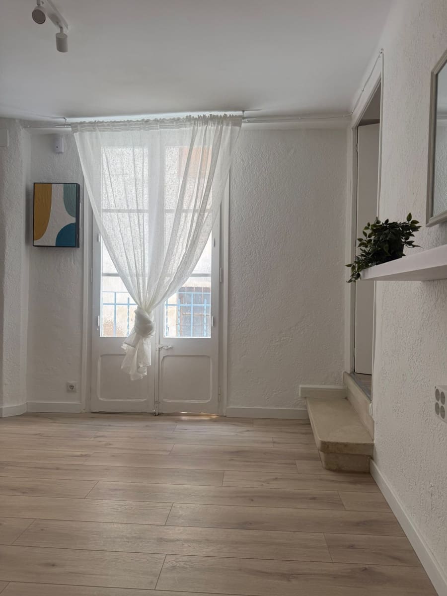 3 slaapkamer Huis te koop in Mora d'Ebre met garage - € 92.000 (Ref: 9939111)