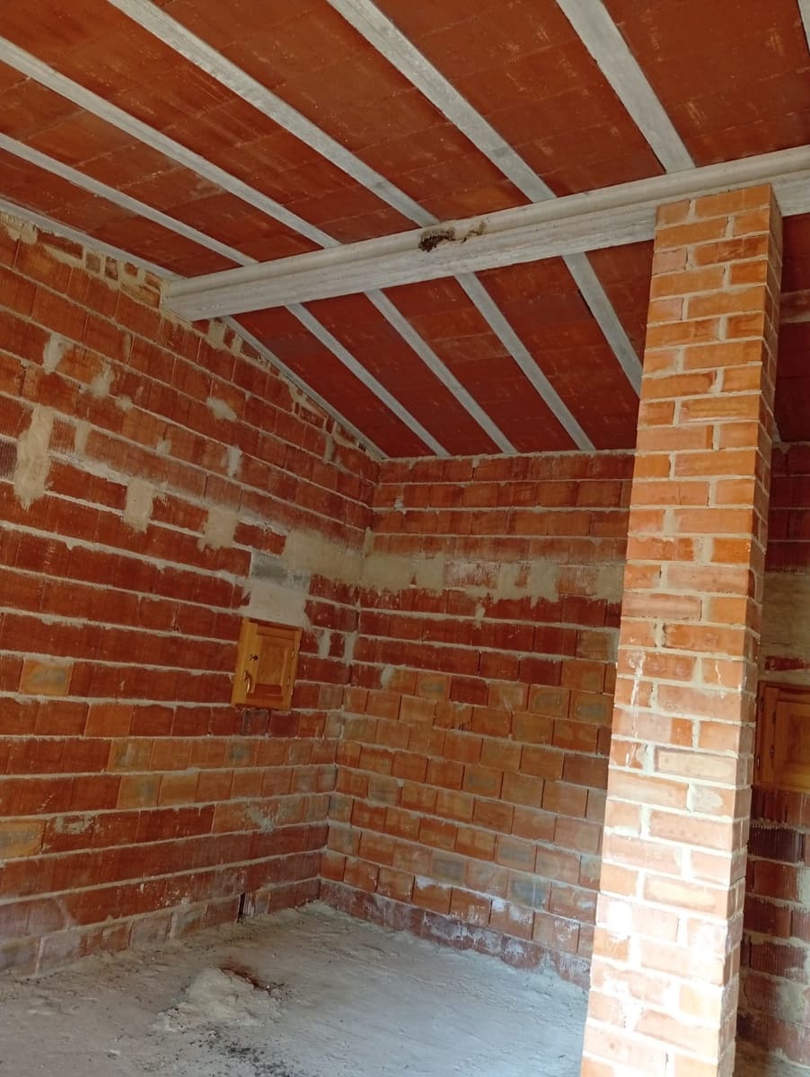 Maalaistalo myytävänä paikassa Ginestar - 42 000 € (Ref: 9993706)