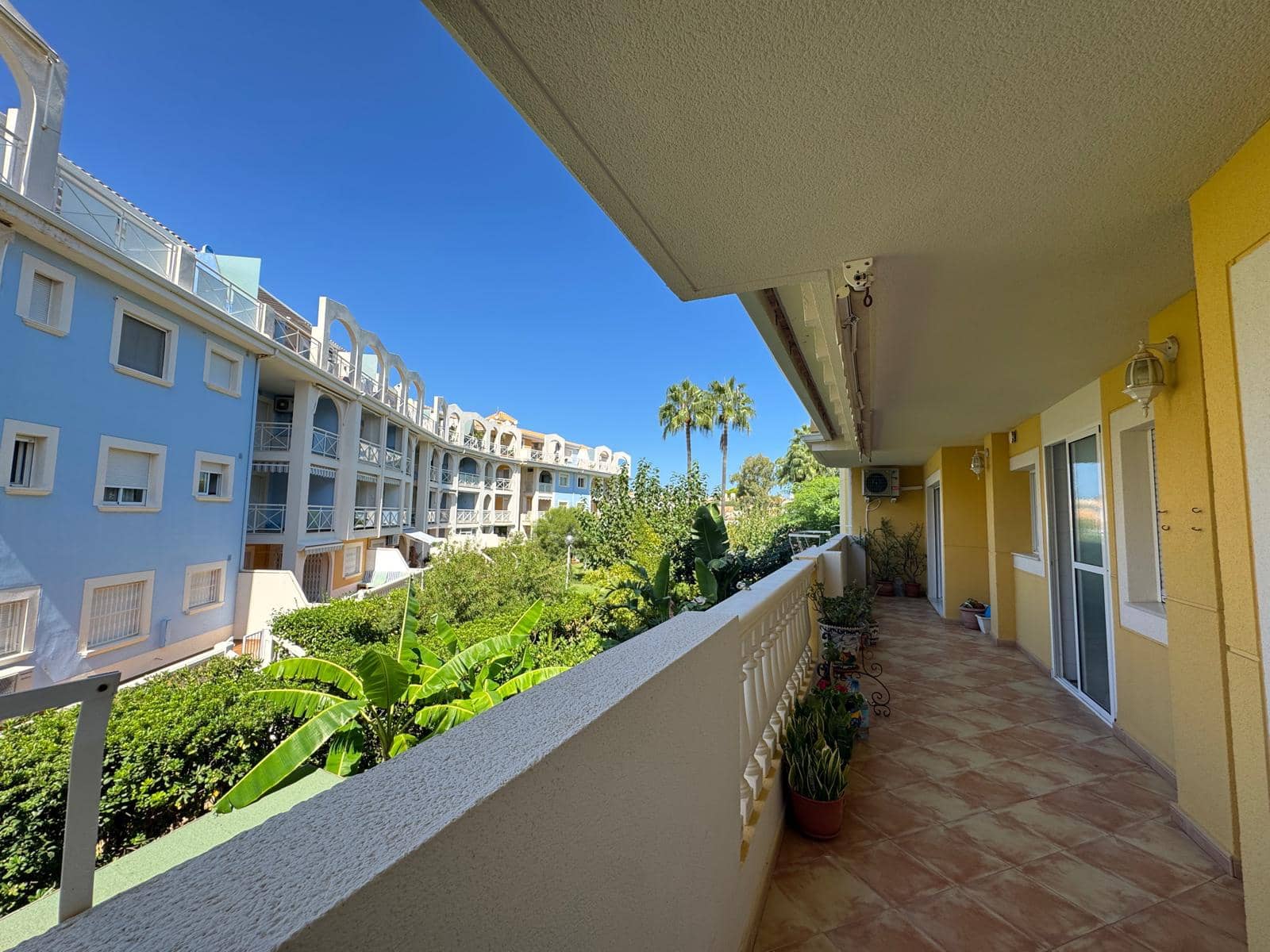 2 bedroom Apartment for sale in Denia with pool garage - € 270,400 (Ref: 9310291)