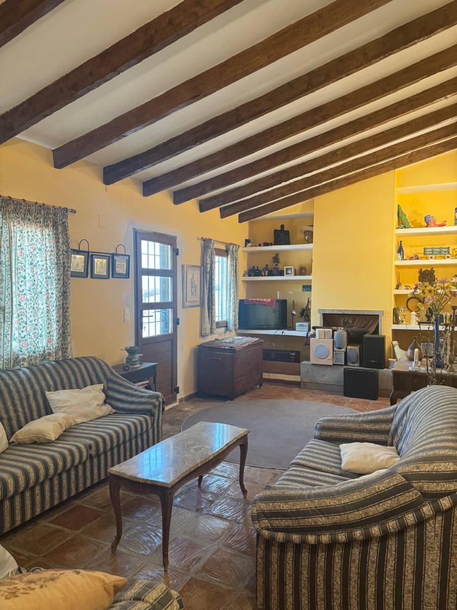 4 bedroom Villa for sale in Denia with garage - € 790,000 (Ref: 9310297)