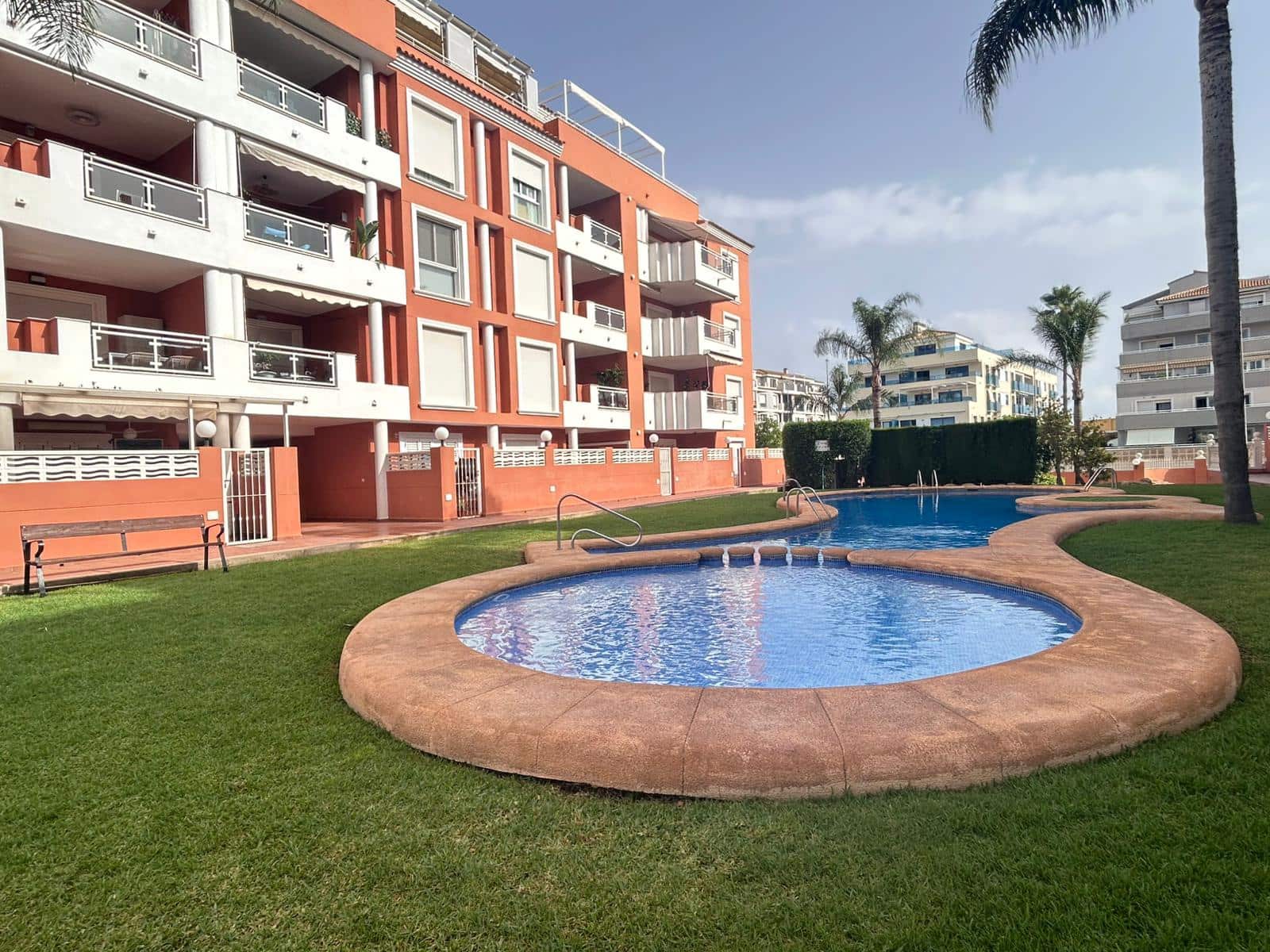 2 bedroom Apartment for sale in Denia with pool garage - € 270,000 (Ref: 9310314)