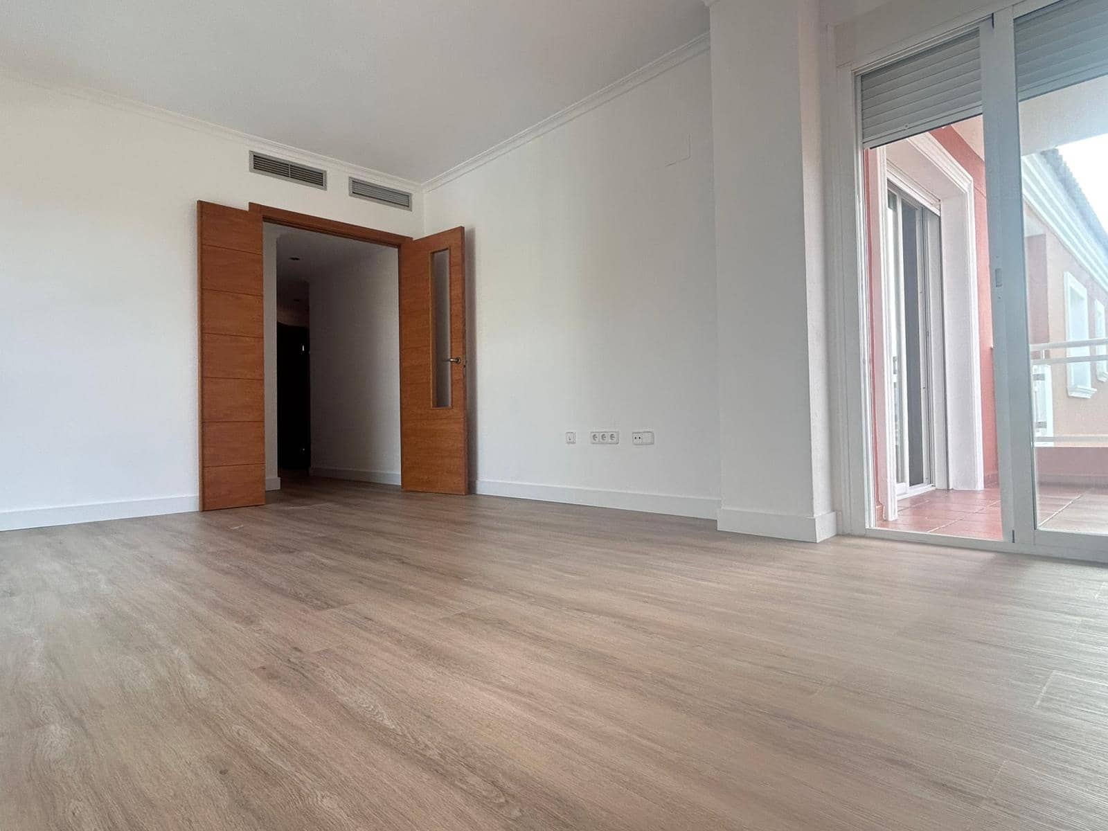 2 bedroom Apartment for sale in Denia with pool garage - € 270,000 (Ref: 9310314)