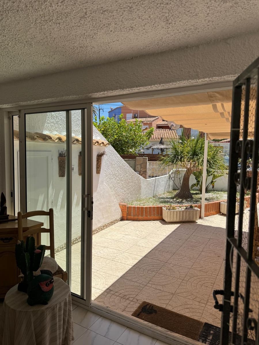 3 bedroom Apartment for sale in Denia with garage - € 269,000 (Ref: 9310315)