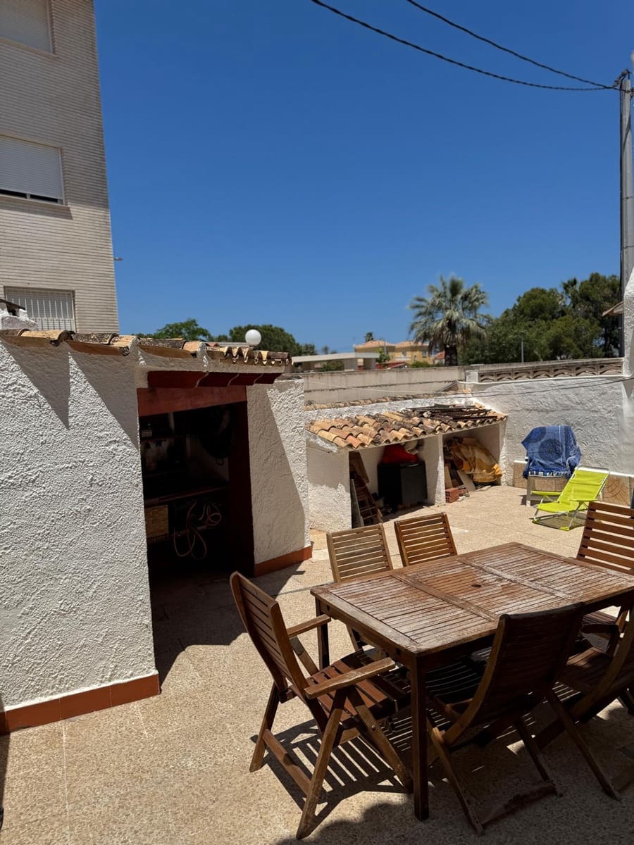 3 bedroom Apartment for sale in Denia with garage - € 269,000 (Ref: 9310315)