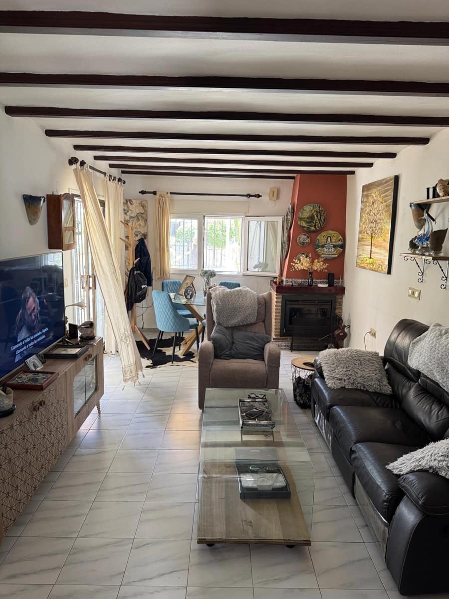 3 bedroom Apartment for sale in Denia with garage - € 269,000 (Ref: 9310315)