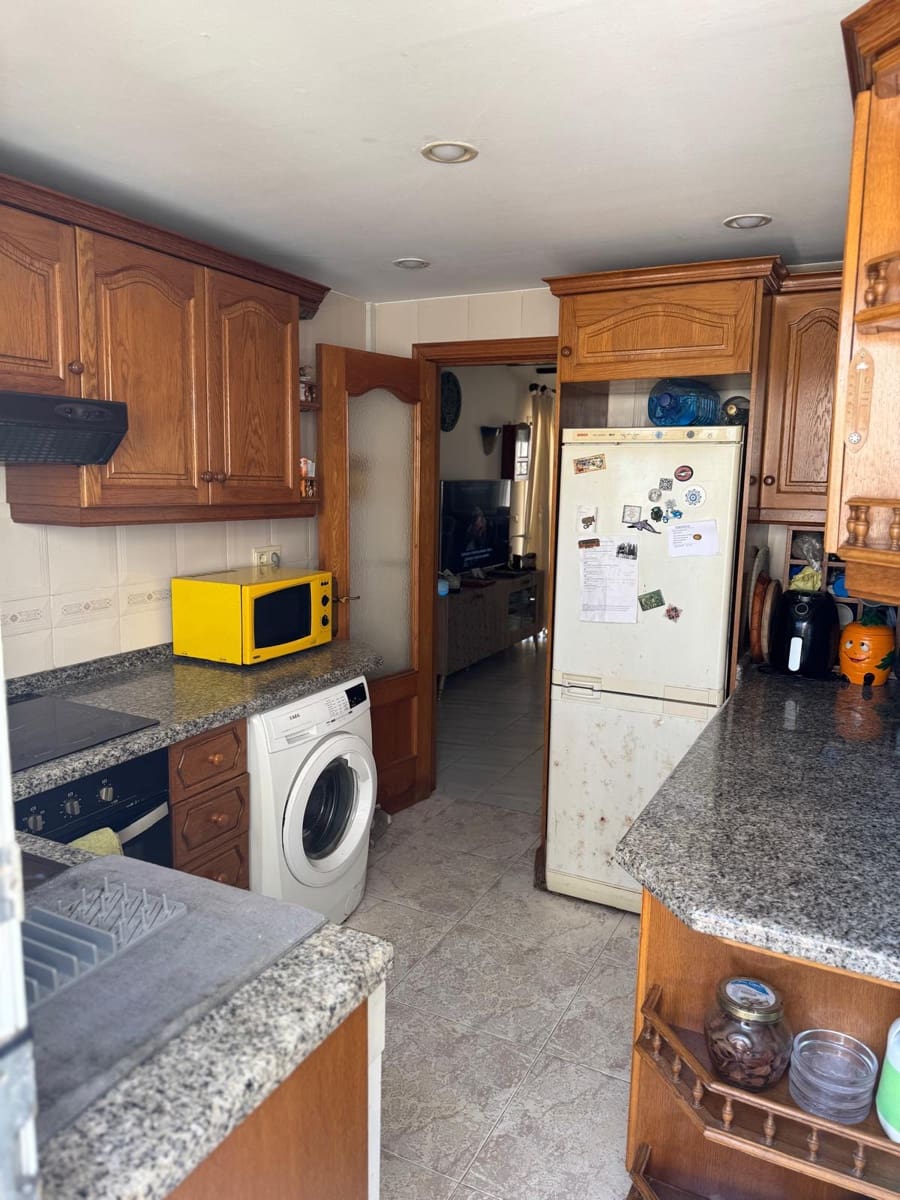 3 bedroom Apartment for sale in Denia with garage - € 269,000 (Ref: 9310315)