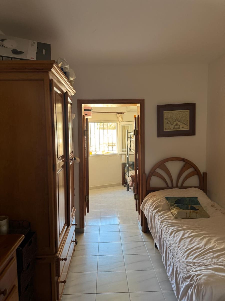 3 bedroom Apartment for sale in Denia with garage - € 269,000 (Ref: 9310315)
