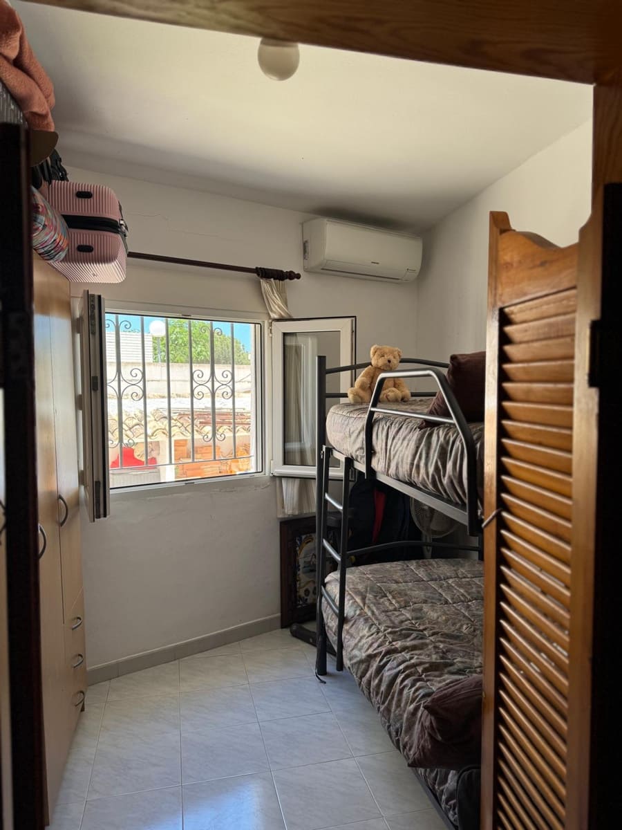 3 bedroom Apartment for sale in Denia with garage - € 269,000 (Ref: 9310315)