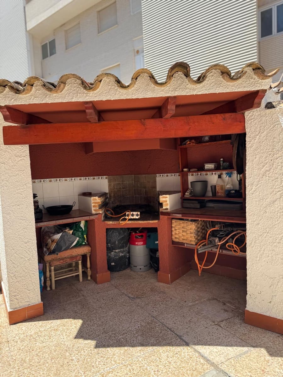 3 bedroom Apartment for sale in Denia with garage - € 269,000 (Ref: 9310315)