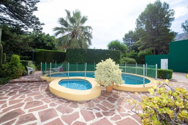 5 sypialnia Willa na sprzedaż w Dénia z basenem garażem - 3 100 000 € (Ref: 9310331)