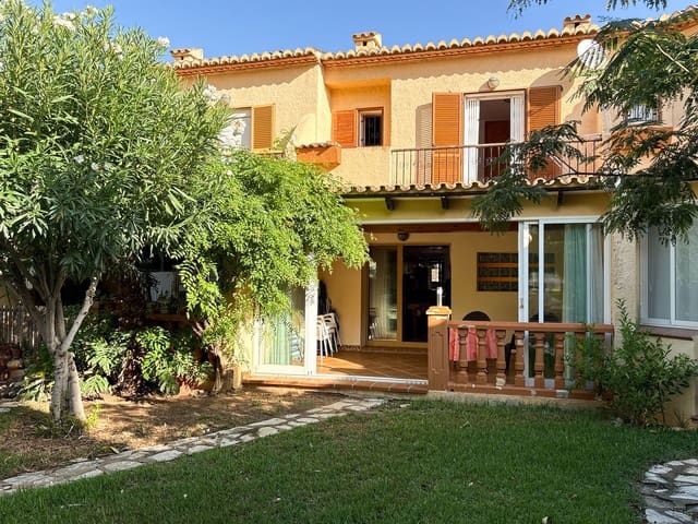 3 slaapkamer Rijtjeshuis te koop in Dénia met zwembad garage - € 349.000 (Ref: 9325711)