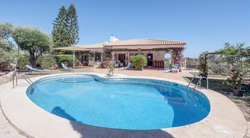 5 soveværelse Villa til salg i La Xara med swimmingpool - € 850.000 (Ref: 9325714)